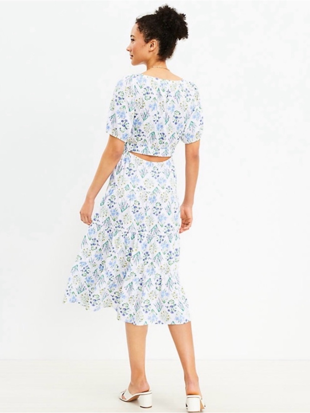EUC LOFT Bouquet Back Cutout Midi Dress with Blue and Green Floral Print Sz SM - Picture 3 of 11